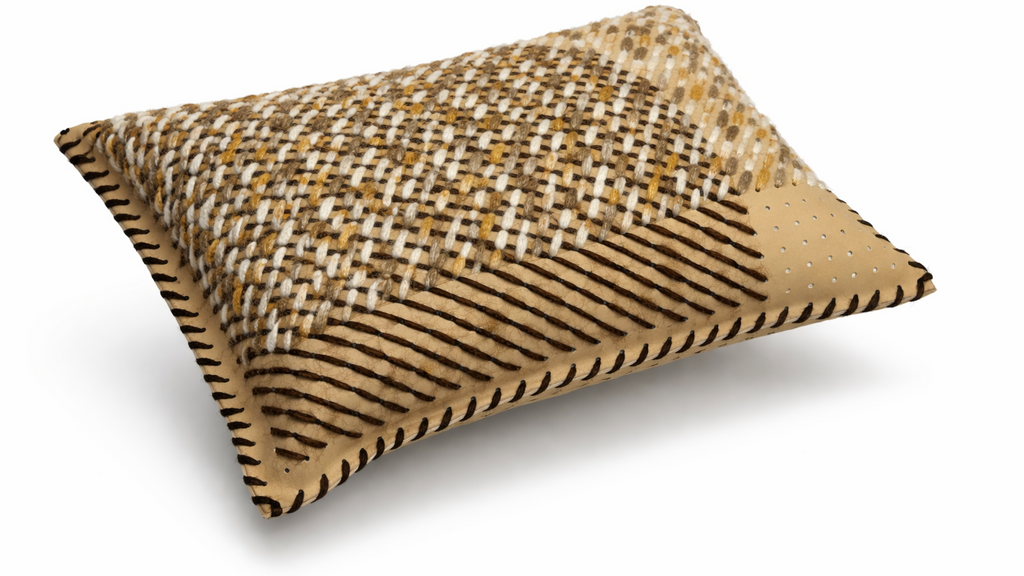 Deri Detaylı Doğal Tonlarda Dekoratif Kırlent